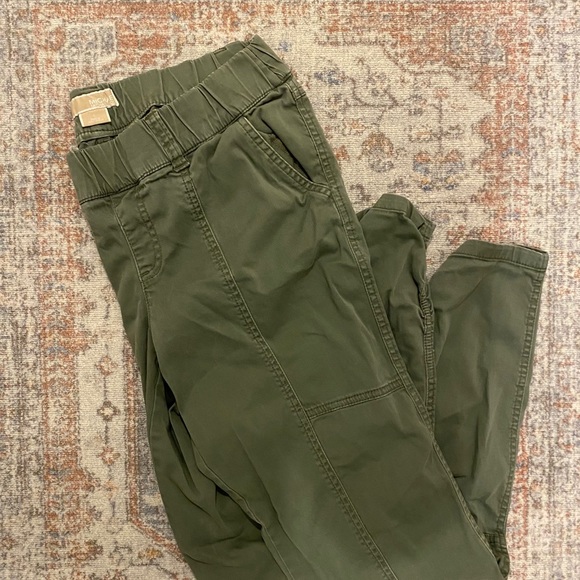 Michael Kors Joggers - Picture 2 of 3